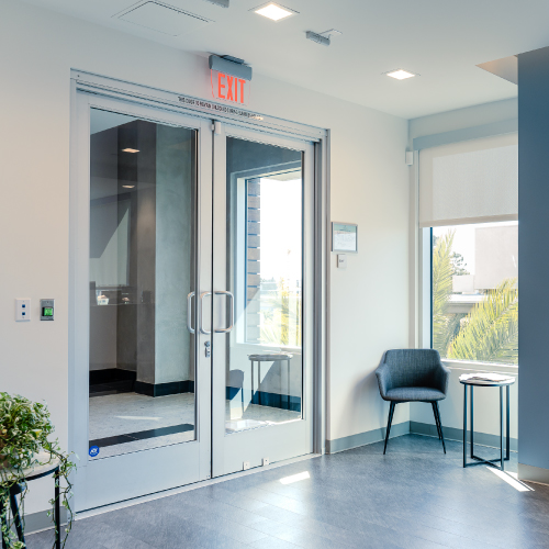 Receive both quality and patient-centric care anchored by a team of experienced doctors and other healthcare professionals.